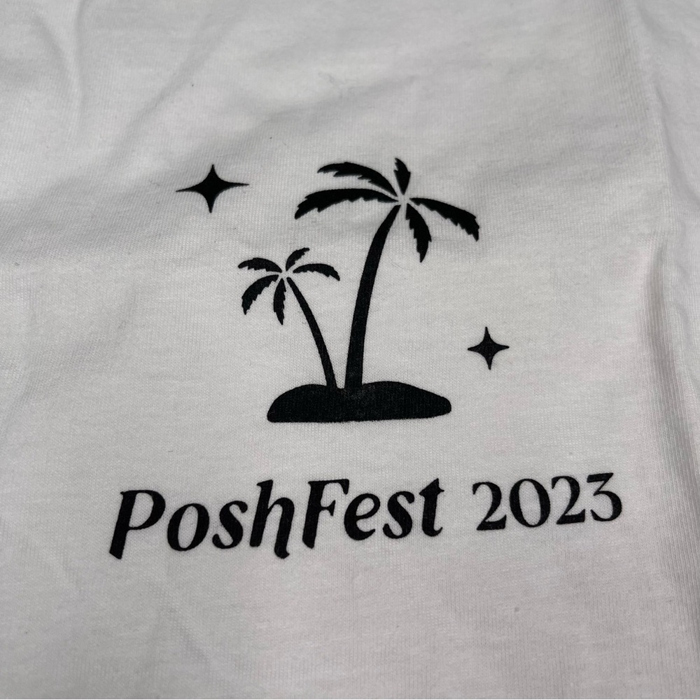 Poshmark Poshfest 2023 San Diego Tee Gildan Tshirt White Black Swag Souvenir - Picture 2 of 12